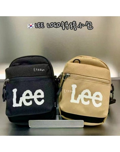 【代购】LEE LOGO斜挎小包