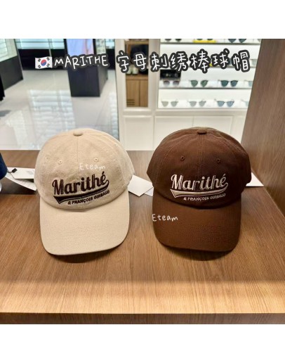 【代购】MARITHE 字母刺绣棒球帽